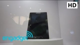 Samsung 10.1-inch Plastic LCD Prototype | Engadget at SID 2011