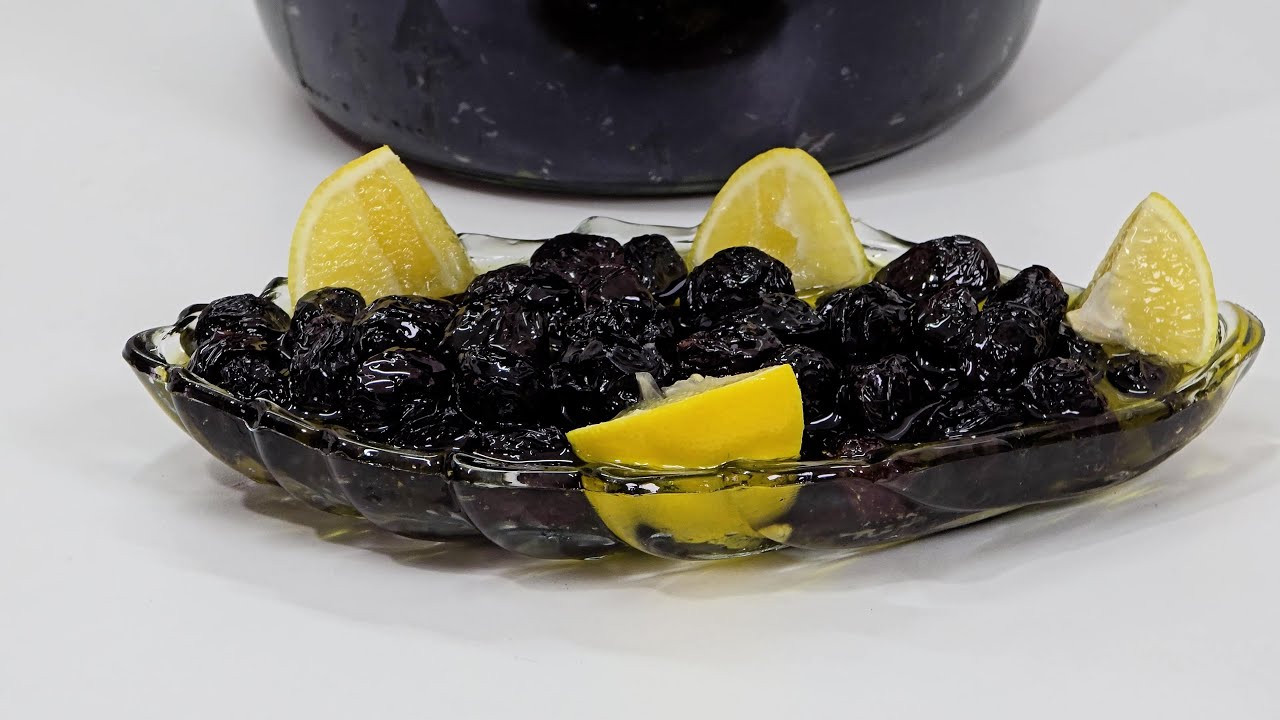 طريقة عمل الزيتون الاسود / العطون / العيطون
