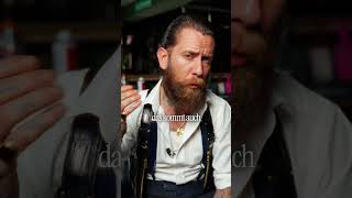 Wenn ich selbst mal auf dem Barberstuhl sitze, sage ich ehrlich nicht viel.