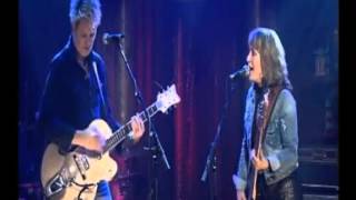 Suzi Quatro and Chris Cheney - Stumblin&#39; In (Live)