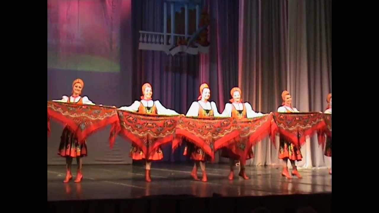 Танец с шалями