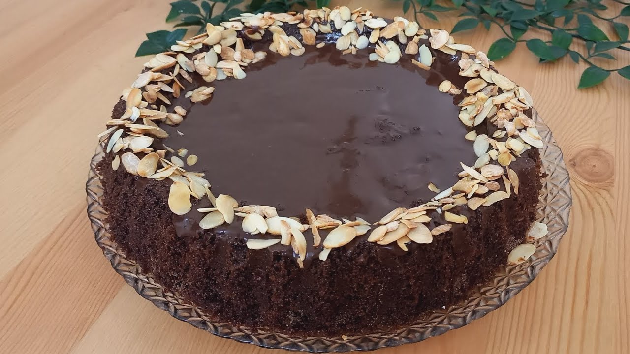 بسبوسة بالشكلاط غير بجوج بيضات هشيشة ورطبة  