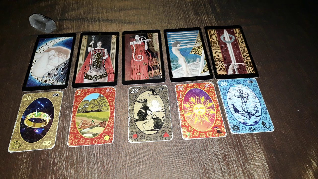 flor tarot pisces 2019