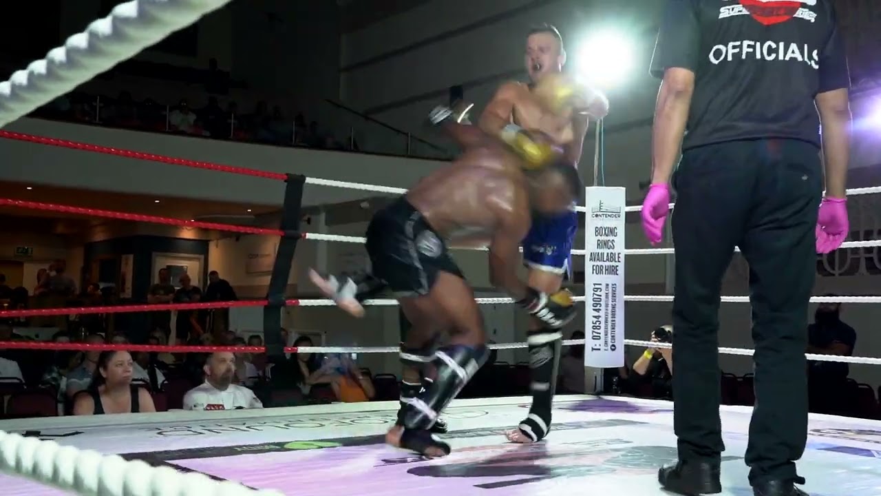Liam Sealby vs Cameron Hughes