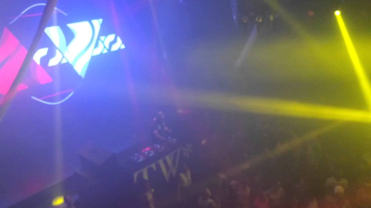 Party at the 'Week' Rio De Janeiro, Brazil - YouTube