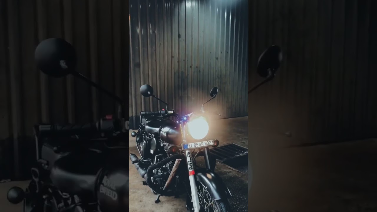 Royal Enfield classic 500 stealth black 