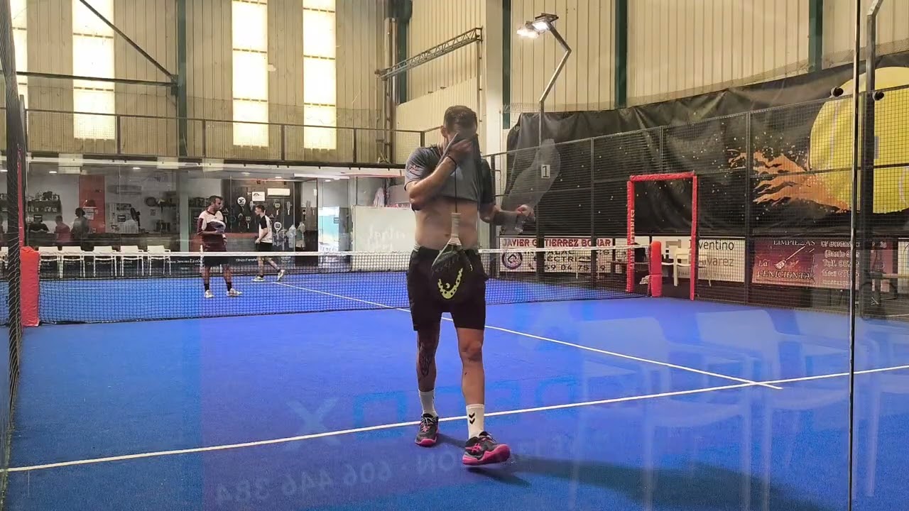 Mike Mati 🆚 Palomera Alex ➡️ 3er Set