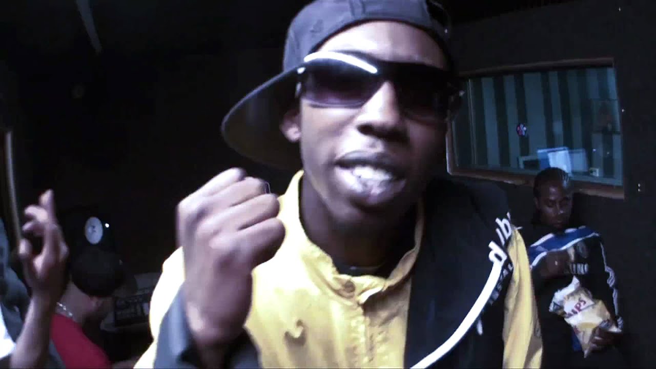 DION MASE - HALFJE (PROD. JOHNNY '40)