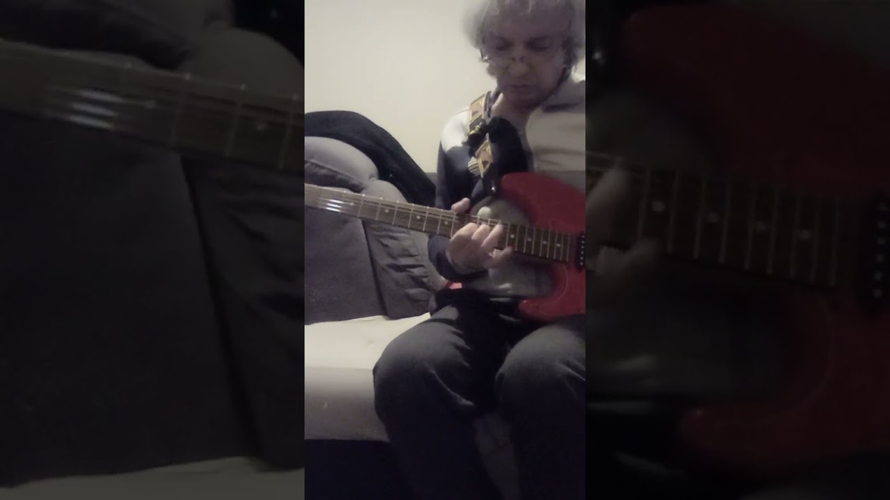 Morgan Legend Series Strat Style,Norway,Ash Body,Rosewood (distortion test,Camil professional cable)