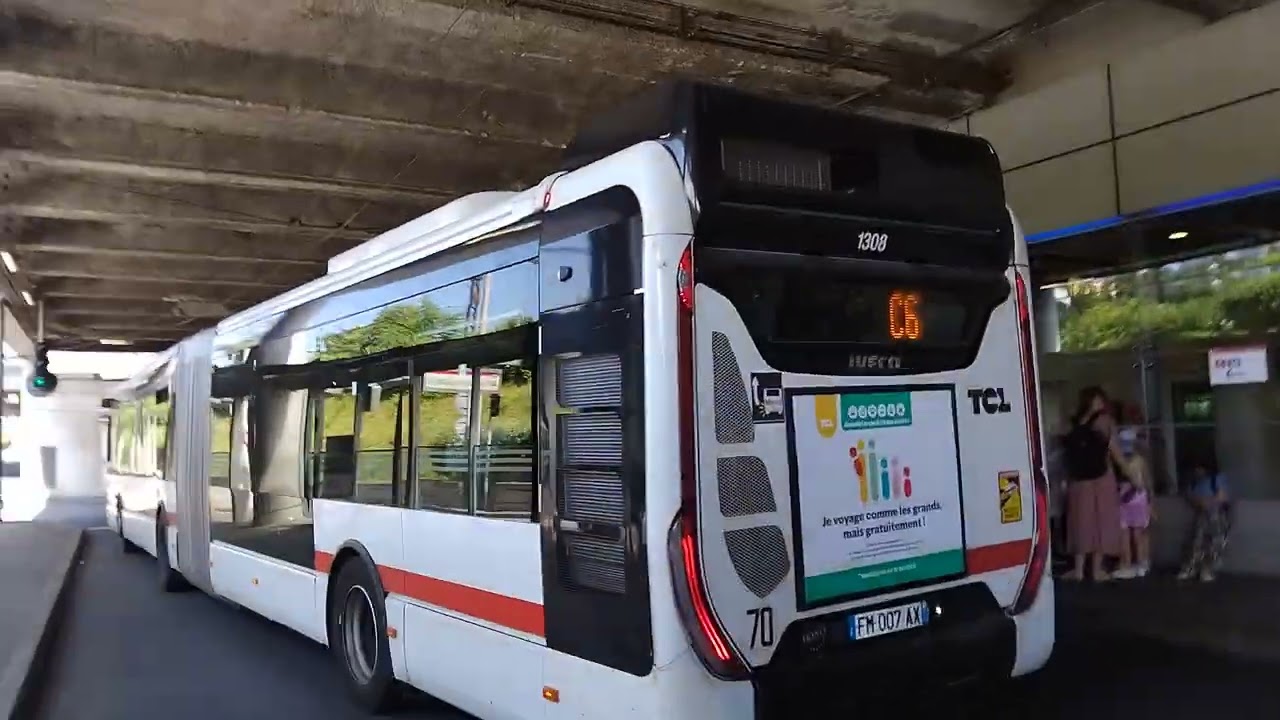 (Partie 10) Passage de Bus et Métro à Gare de Vaise Gérard Collomb Du Réseau TCL