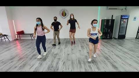 Caliente Dance Studio Singapore Salsa shines to El Gran Combo - El Pirulero