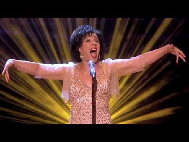 Shirley Bassey - GOLDFINGER (2011 Live) class=