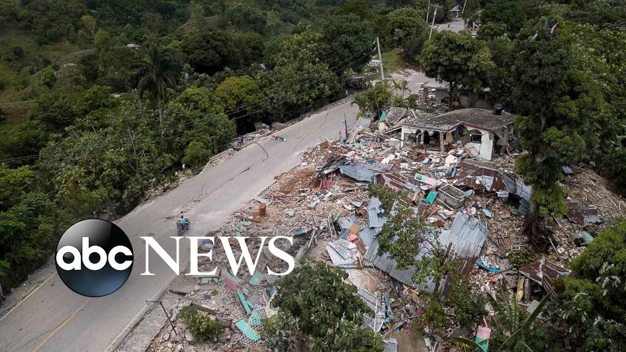 Haiti struggles, school opens, Afghans flee the Taliban: World in Photos, Aug. 19