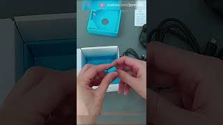 В комплект поставки HTC Vive Tracker входит USB-кабель и Bluetooth-приемник