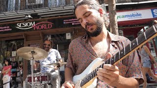 Bone To Boogie: "Me and my baby" - Busking Madrid