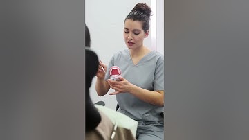 Niềng răng có đóng khe hở răng không? #niengrang #braces #chinhnha #invisalign #dental #viral #fyp