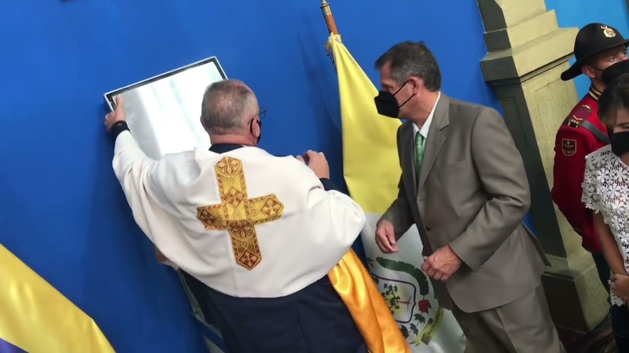 ENTRONIZACIÓN DE LA RELIQUIA DE JOSÉ GREGORIO HERNÁNDEZ A LA PONTIFICIA UCSAR