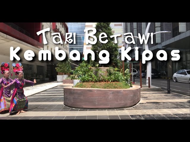 TARI KEMBANG KIPAS - Tari Betawi - Tari Daerah Indonesia - Menari Dengan Indah dan Keren Maksimal class=