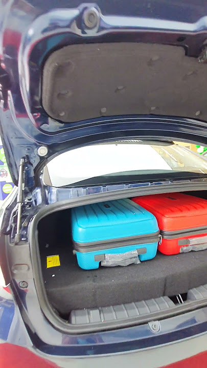 How much is the bootspace in Tata Tigor i-CNG? 🤔 #shorts #tatatigorcng