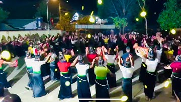 Bản phiêng Tam múa xòe chào đón năm mới đánh đàn Lò hiến