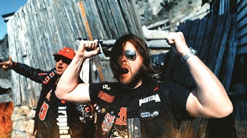 Tripple D - FÅKKA MED MÆ (feat. Krister of Chondrin) Regissert av Sig Skeie