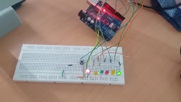 Semáforo con pulsador arduino