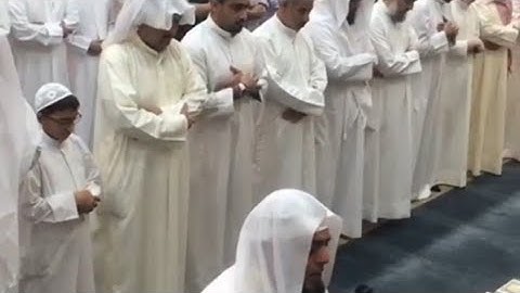 سورة التكوير ( القارئ أكرم العلاقمي )