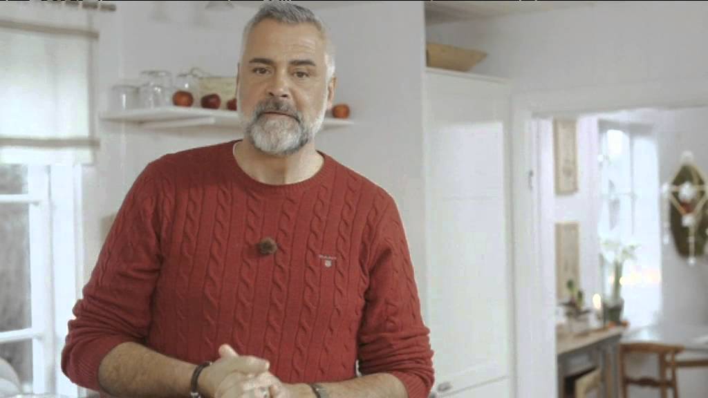 Ernsts äggoströra - en kulturgärning? - Jul med Ernst (TV4)