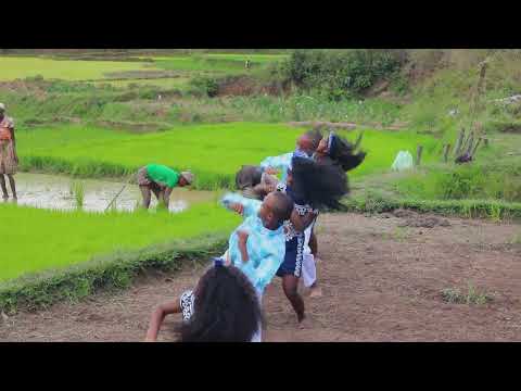 Dance Cover Art S Dihy Vanintsoa Izaho Tsy Manahy