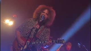 AK & The Red Kites -  'We Belong'