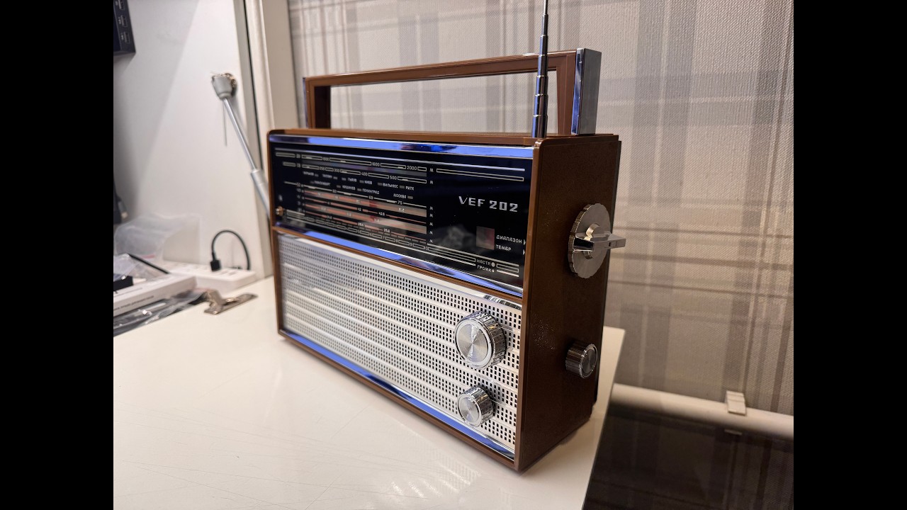 VEF-202 коричневый из Уфы.