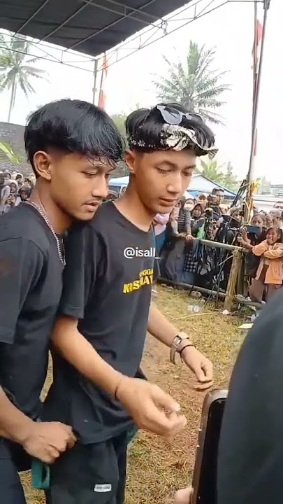 di pentas aja dia masi ingett adik e ih lucu😍 #affanfaisal #faisall #isall #maira #adekmasboy #gwsm