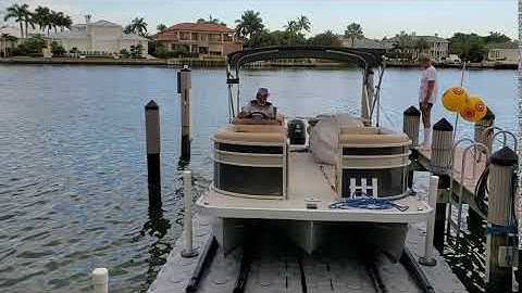 Floating Tritoon Dock From Gulfstream Docks