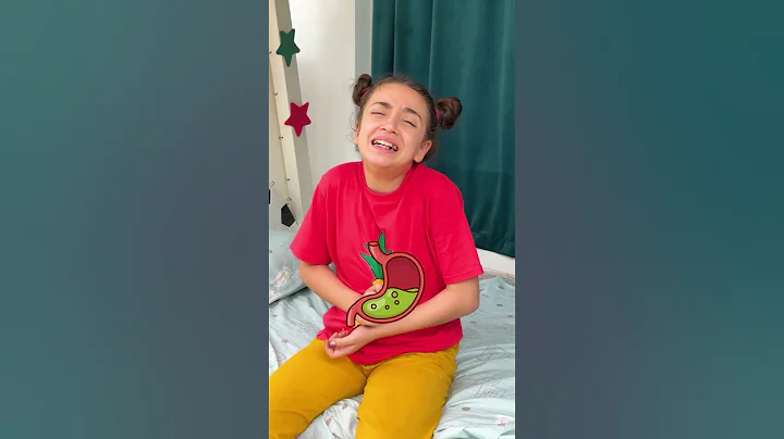 Kids Learn To Keep Their Nails Clean💅