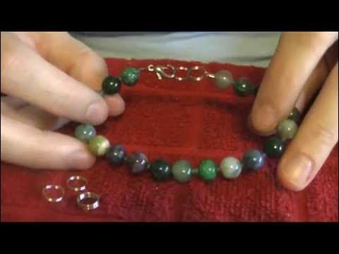 How to Use the Beadalon Elastic Cord Needle and Make a Stretch Bracelet 