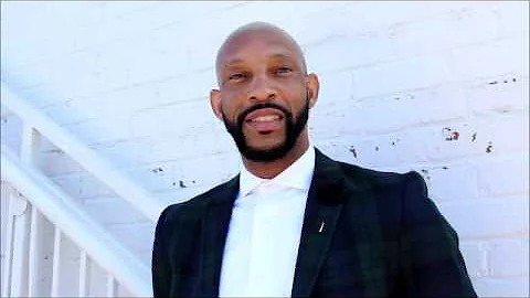 Spoken Red HONORS: Duane Terry