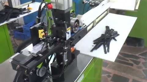 YFM-116DCA Auto plastic zipper open end cutting machine by computer control