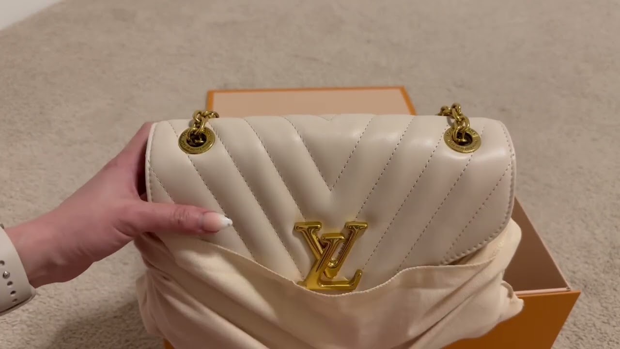 Louis Vuitton New Wave Chain-Bag MM w/ Box