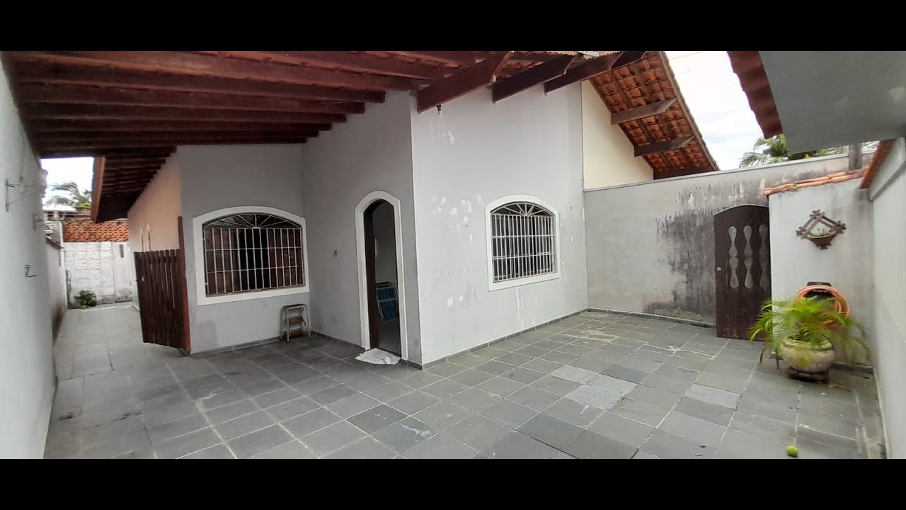 Casa em Itanhaém á 200m da praia á 5 minutos do centro  87m² de construção 145 m² de terreno $300mil