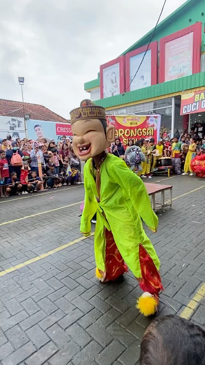 BADUT LUCU LAGI JOGET #shorts #viral #badut #lucu #china #barongsai #joget #dance #funny #cute#gemes