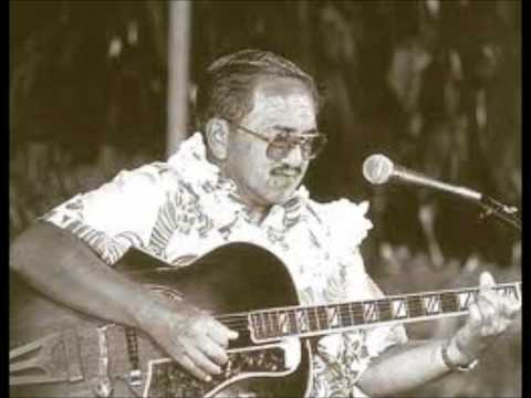 Slack Key:   Leonard Kwan - We Wish You a Merry Christmas