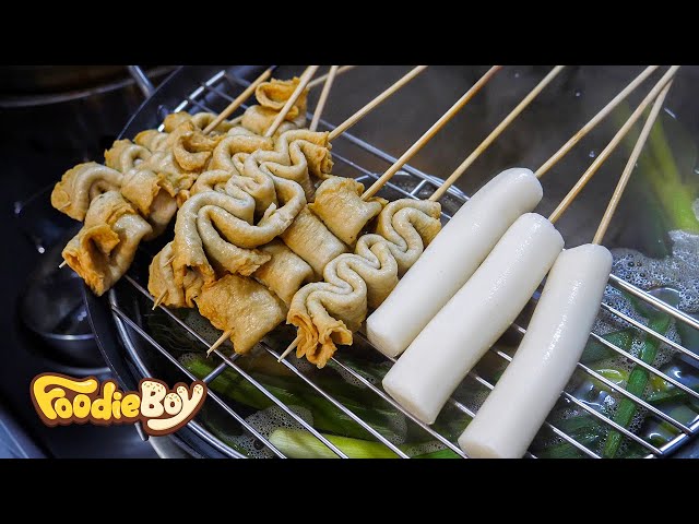 Fish Cake and Rice Cake / Korean Street Food / 87 Tteok-Bokki & Dak Bal, Busan Korea