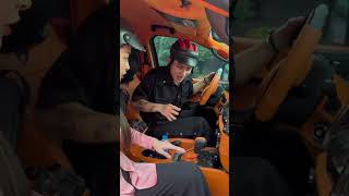 Rồi ai cướp😂#mo2saigon #shorts screenshot 1