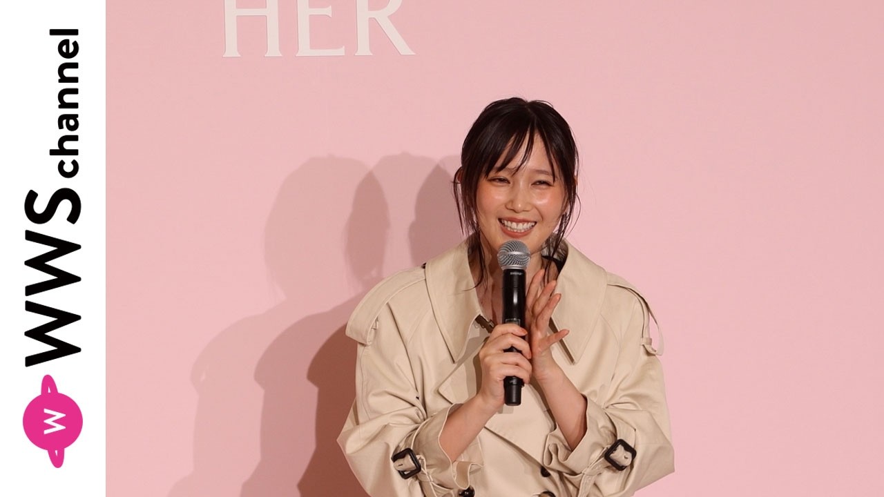 Tsubasa Honda appeared at a BURBERRY event wearing a spring-like
