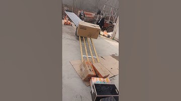 It is impossible to unload without power. It is fast and does not derail.