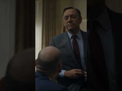 Frank Intimidates Peter House Of Cards Season 1