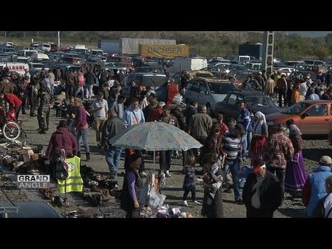 Vidéo: Trovante En Roumanie - Vue Alternative