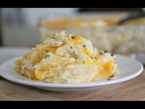 Baked Sour Cream, Cheddar & Chive Mashed Potatoes