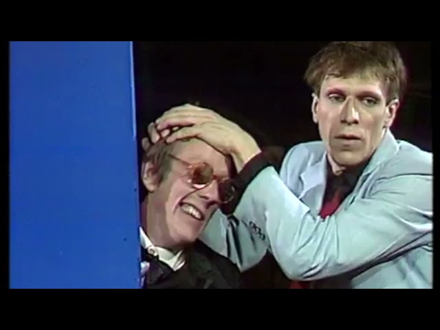 Jim van der Woude en Freek de Jonge in de Noodzaak van de Kunst VPRO 1981