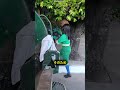 ごみ収集員の驚きの技術 🗑️😲